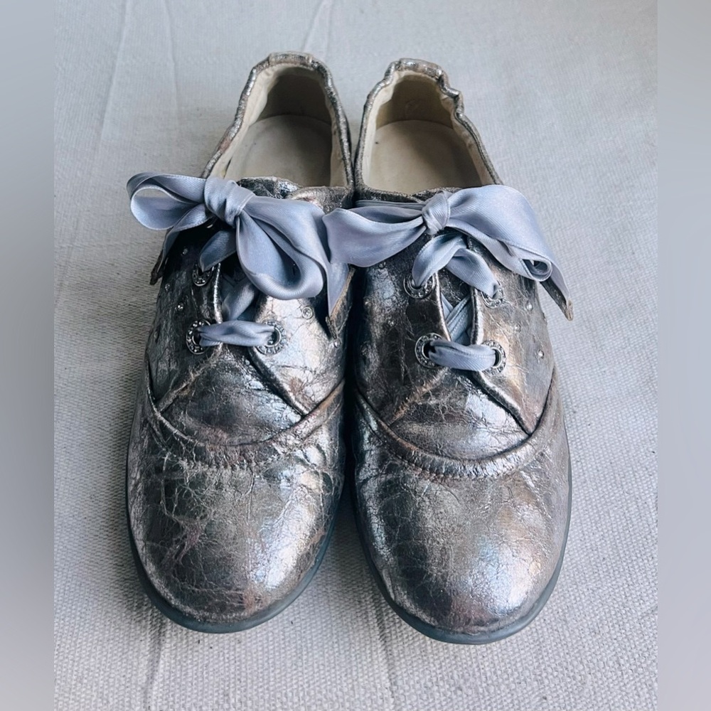 Stuart Weitzman Metallic Oxfords